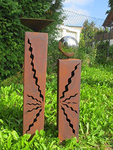 Gartendekoshop24 – Gartendeko Rostsäulen Paar, 80/60 cm, mit Schale und Edelstahlkugel, wetterfest. Handgefertigte Säulen Edelrost für den Garten. 2 Rostsäulen, Stelen, mit Muster. Geschenkideen.