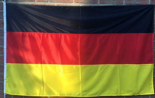 Netflags Flagge Deutschland aus 110 g/qm Stoffgewicht (40 x 60 cm)