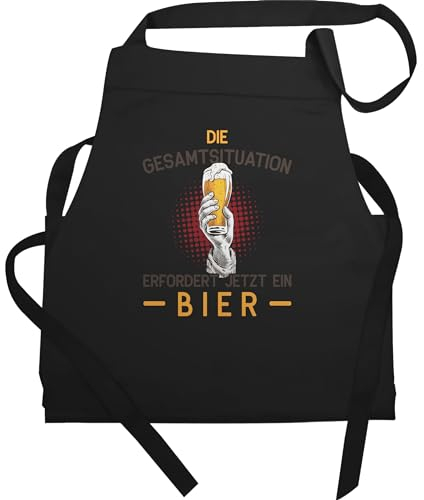 Shirtracer Schürze - Grillschürze Erwachsene - Die Gesamtsituation erfordert jetzt ein Bier - Geschenk Lustig Vatertag - 60x87 - Schwarz - männern geschenke weihnachten sprüche schürzen