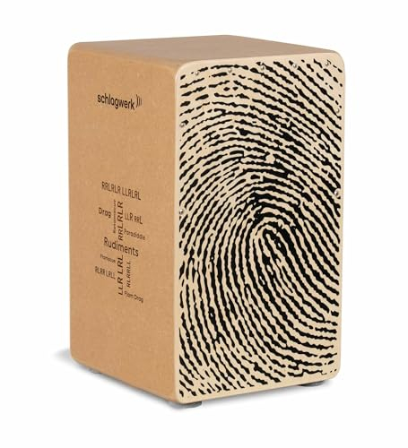 Schlagwerk CP82 Cajon Rudiments Fingerprints Large - Cajon Instrument mit zwei Snare Teppichen 50 x 30 x 30 cm - Natur Birke mit Fingerabdruck auf der Front - Made in Germany