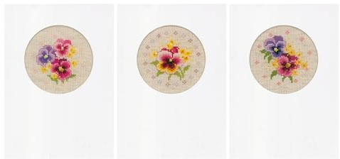 Vervaco Lesezeichen Kreuzstich Stickpackungen Gezählter Kreuzstich Stiefmütterchen 3er DIY Postkarten Set Erwachsene Sticken Bastelset ca. 10,5 x 15 cm Stickset für Anfänger Kreatives Geschenk