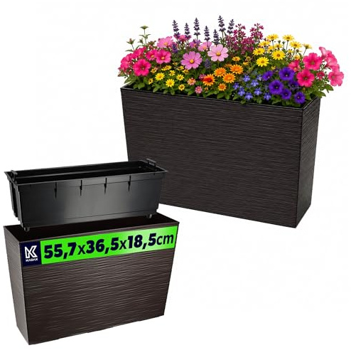 KADAX Blumenkasten aus Kunststoff, 18,5x55,7cm, 5 Farben, Blumentopf mit Bewässerungsbändern, Balkonkasten mit Einsatz, Pflanzkasten für Außen, Blumenkubel (Rechteckig, Ritzmuster, Mokka)