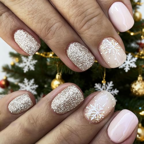 NICENEEDED 24PCS Presse de Noël sur Les Ongles Faux Ongles Courts Carrés Roses avec Motifs Flocons de Neige Ongles Autocollants à Couverture Complète Pailletée pour Femmes