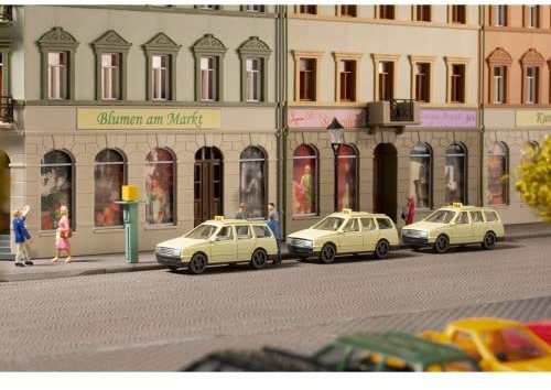 Auhagen PKW Taxi mit Rufsäulen