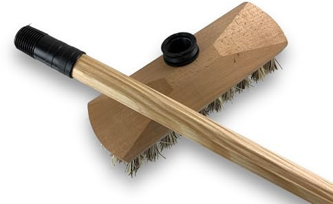 Kibros Balai Brosse Lave-Pont 22 cm chiendent Manche Bois 1,25 m | Garnissage imitation chiendent, manche bois 1,25 m inclus, semelle bois, douille vissante, lavage récurage ponts.