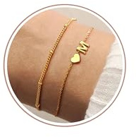 CASSIECA Armband Damen Gold Armband mit Buchstaben Edelstahl Herz Geschichtet Armkette Personalisierte Geschenke für Freundin Frauen Teenager Mädchen Charme Armband Schmuck Geschenkbox