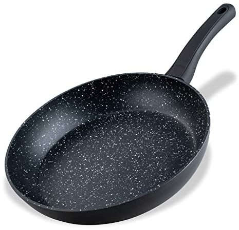 Fackelmann Bratpfanne Marble 28 cm, Antihaft-Pfanne aus 90% recyceltem Aluminium mit ergonomischem Kunststoff-Griff, große Induktionspfanne zum Kochen & Anbraten, Weiß