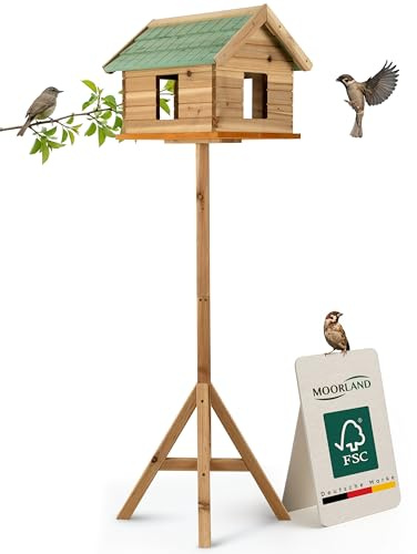 Moorland Casa per Uccelli con Finestre e Supporto 135 cm – Mangimatoia Chiusa in Legno di Abete FSC con Tetto Verde in Tegole – Casetta per Uccelli da Esterno per Tutto l’Anno – VH2