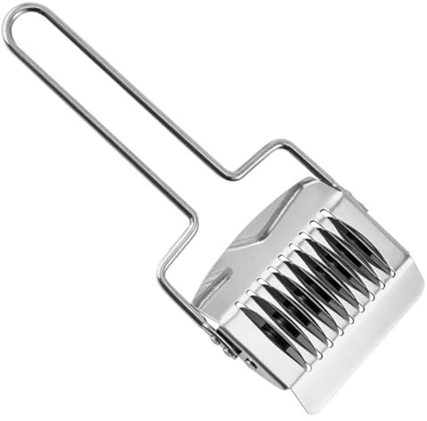 Stainless Steel Noodle Cutter, Lattice Roller Pasta Maker, Manual Dough Press & Herb Mincer, 21x7x2cm, 87g, Compact Kitchen Tool for Homemade Spaghetti, Silver