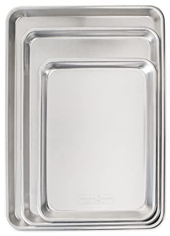 Nordic Ware Naturals 3 Piece Baker's Delight Set, Natural Aluminium Baking Sheet with Superior Heat Conductivity, Premium Bakeware Made in The USA, Silver, Aluminum
