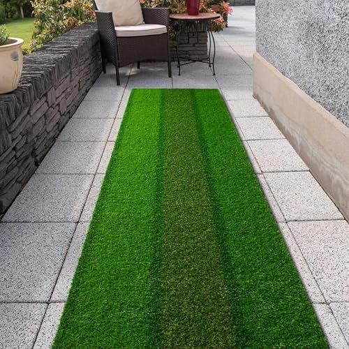 Gestreifter Kunstrasen-Teppich für drinnen und draußen, 90 x 3 m, künstlicher Grasläufer, attraktives Aussehen mit Drainagelöchern, individuelle Größe für Hof, Sportbereich, Schulen, Parks usw