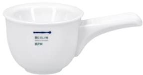 KPM Berlin LAB Eierbecher mit Griff Duo-Set, Eggcup, handgefertigt aus weißem Porzellan, LAB Serie inspiriert von Laborporzellan im Geschenkkarton