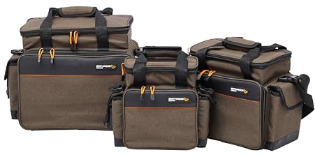 Savage Gear Specialist Lure Bag - Vattentät fiskeväska med flera förvaringsfack, 4 lådor för beten och UV-skyddad förvaring - perfekt för fiske på bank, båt och resa 18L