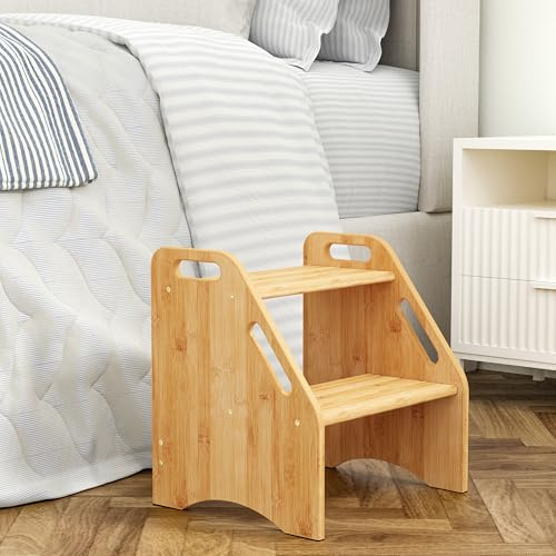 AMBIRD Holz-Tritthocker, 40 cm hoch, Töpfchentraining, Kleinkind, 136 kg Kapazität, mit rutschfesten Sicherheitspads und Griffen, Küchen-Tritthocker für Kinder, Bambus-Tritthocker für Badezimmer