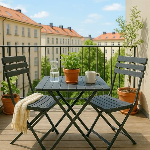 Onbest Balkontisch Set für 2 Personen – 3 teilig – Tisch mit 2 Stühlen – Klapptisch aus robustem Kunststoff in Holz Optik– klappbar – wetterfest – für Balkon, Garten & Terrasse