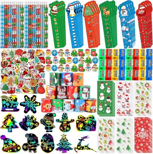 KAHEIGN 218 Pezzi Cartoleria Scolastica Natalizia, 24 Sacchetti Buono Natalizi Righelli Matite Gomme Braccialetti Carta da Grattare Adesivi - per Natale Regalo Giochi Ricompensa Festa Bomboniere