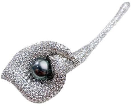 Broche perle de Tahiti eau nature pour femme présente des perles rondes 7-8mm bijoux fins