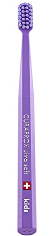 Curaprox Cepillo de dientes CS Kids-Para niños de 4 a 12 años | Limpieza suave ultrasuave | 5.500 filamentos Curen® / Morado/Paquete individual/Fabricado en Suiza