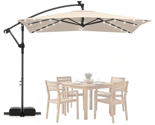 GOPLUS Parasol Déporté 2,5x2,5m avec 32 LED Solaires, Parasol de Jardin Exterieur Rotatif 360° avec 2 Sacs de Sable de 52KG, Toile Anti-UV, Manivelle, pour Balcon Terrasse Patio (Beige)
