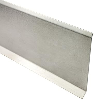 Sockelleiste Edelstahl Fußbodenleiste V2A 2,5m 80mm gebürstet silber | Für saubere Wand-Boden-Übergänge und einen geschützten Sockelbereich, 80mm Leistenhöhe, 2,5m, für passende Anschlussbereiche