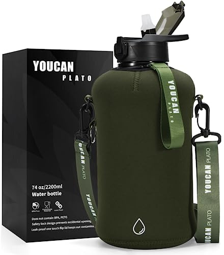 youcanplato Trinkflasche 2l Mit Strohhalm und Ärmel,Wasserflasche 2 Liter,2 liter Trinkflasche Sport,Gym Flasche, Fitness Gallon Water Bottle,Flasche Für Kohlensäure Olivgrün.