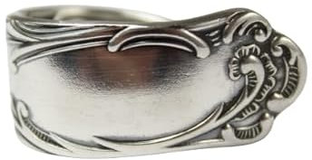 Besteckschmuck-Ring, ungefähr Größe 58 (18,7 mm), gefertigt aus Besteck.