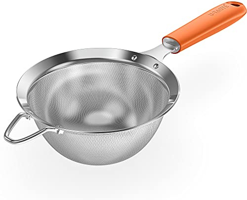 U-Taste 18/8 Stainless Steel Kitchen Mesh Sieve, 14cm, Orange | Sturdy Metal Fine Strainer with Riveted Silicone Handle and 30 Hole Flour Sifter for Straining Tea, Coffee, Juice
