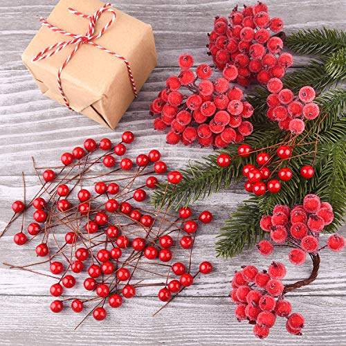 TUPARKA Red Holly Berries Christmas Decoration, Christmas Wreath of Supplies, Christmas Tree Flowers Decoration Table Decoration Power