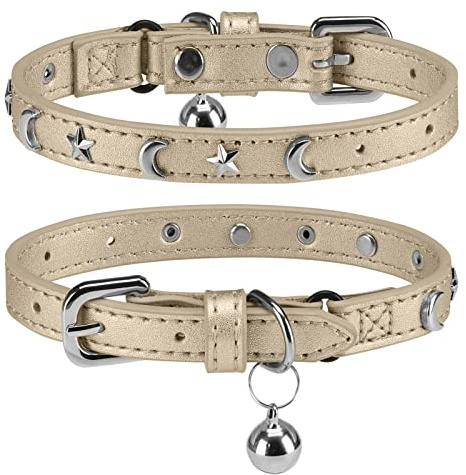 DILLYBUD Lederhalsband für Katzen mit Glöckchen und Sicherheits-Elastikeinsatz – Personalisierbar mit Stern- und Mond-Studs, verstellbare Sicherheitsverschluss-Halsbänder für kleine und große Katzen
