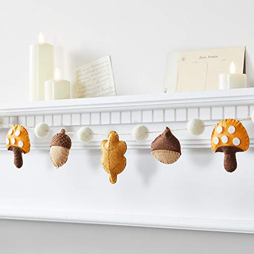 Lights4fun Felt Autumnal Garland Fireplace Decoration – 1.3m Cosy Seasonal Banner with Mushrooms, Leaves & Acorns – Ideal for Autumn, Halloween & Harvest Styling