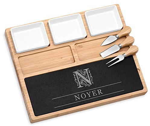Maverton Planche à Fromage Personnalisée Cadeau Couple - Plateau de charcuterie pour Parents - Plateau Apero Gravé Service Famille - Cadeau Personnalisé pour mariés pour mariage/Noël/noces - Artisanal