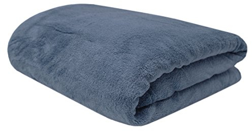 ZOLLNER Kuscheldecke flauschig in 150x200 cm - super kuschelige und warme Sofadecke - waschbar bis 95°C - atmungsaktive Mikrofaser in blau - Hotelwäschequalität - Oeko Tex® Zertifiziert