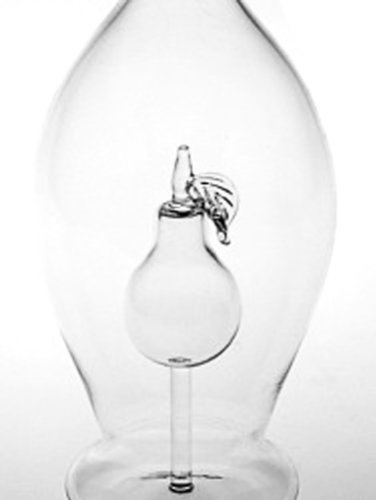 Jarra de cristal claro, botella, garaffa, decantador de vidrio transparente soplado a boca con una pera de cristal claro en el interior, rellenable, capacidad 0,5 litro y altura aprox. 30 cm, diseñado y fabricado por la Oberstdorfer Glashütte
