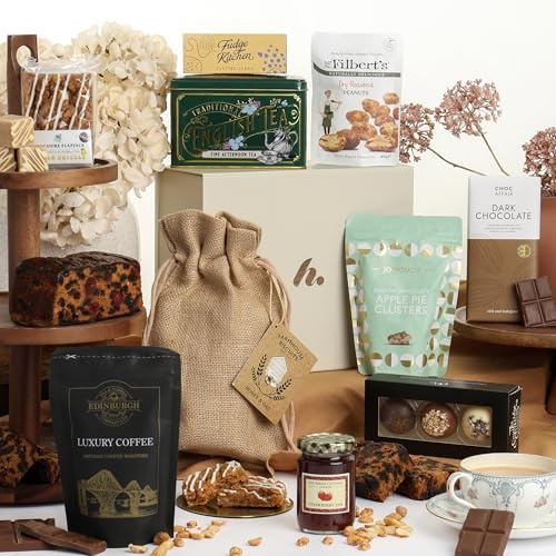 Traditional Treats Gift Hamper | Luxury Food Gift for Men & Women | Perfect for Birthdays, Thank Yous, New Homes, Anniversaries & Celebrations