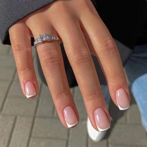 JUSTOTRY 24 Stück Glossy Eckig Nägel Zum Aufkleben Kurz,Weiß French Press on Nails,Nude Kunstnägel Fake Nails,Klassisch Square Fingernägel Künstliche Nägel Mittel für Frauen