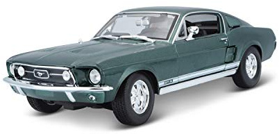 Bauer Spielwaren 2042958 Maisto Ford Mustang GTA halvkombi ´67: Modellbil med fjädring, skala 1:18, rörliga dörrar och motorhuv, färdigmodell, styrbar, 24 cm, grön (531166), 25 x 10 x 8 cm