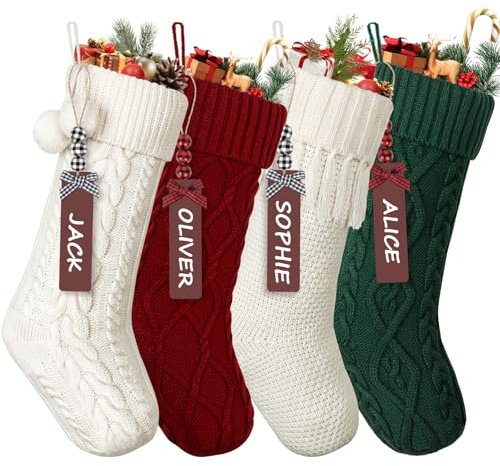 Weldomcor Weihnachtsstrumpf 4er Set, 46cm Große Gestrickt Weihnachtssocken mit Namensschildern Rot Weiß Grün Personalisiert Nikolausstrumpf zum befüllen Christmas Stockings für Kamin Weihnachten Deko