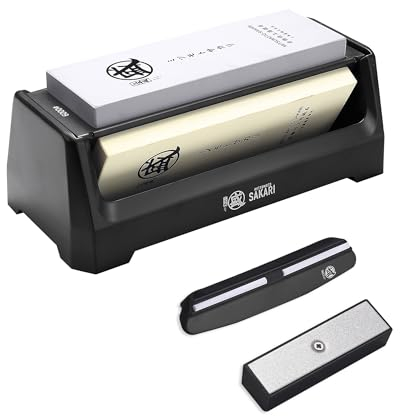 MITSUMOTO SAKARI Japanisches Schleifstein Messer, Wetzstein 240/1000/6000 Korn und Grobe Präzision, Neuer 3-Seitiger Schleifstein mit Rutschfester ABS-Basis