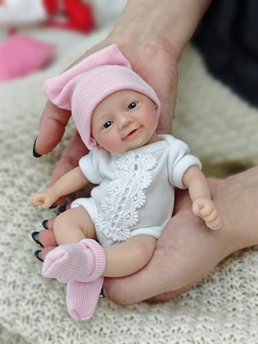 MYREBABY Muñeca de silicona de cuerpo completo Reborn de 7 pulgadas, muñeca micro realista para recién nacido, ojos realistas, bebé abierta, se ve como un bebé real, con accesorios de ropa, regalo de