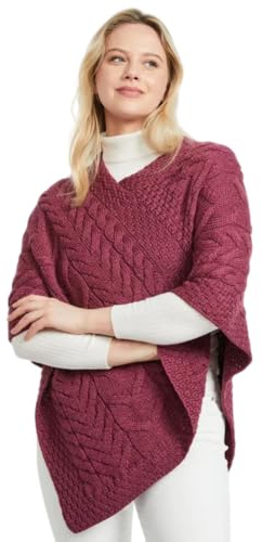 Aran Woollen Mills Poncho in Maglia Irlandese per Donna Cardigan Triangolare in Lana Merino Super Morbida Made in Ireland (Marmellata Rossa)