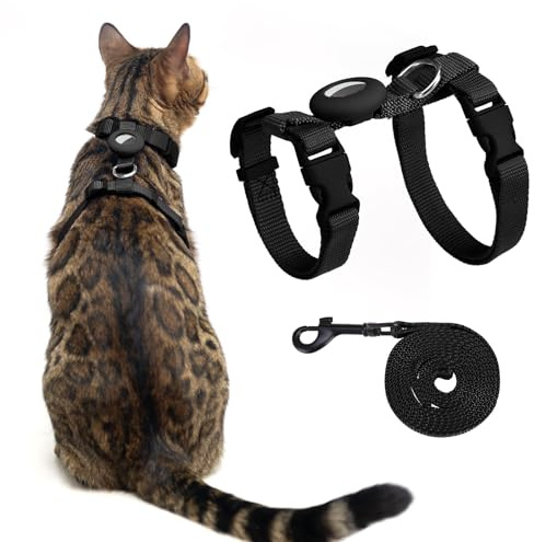 VKPETFR Set di pettorina e guinzaglio per gatti, a prova di fuga, regolabile, con supporto Airtag, per gatti di piccola e grande, imbracatura da viaggio leggera e morbida (nero)