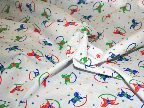 114,3 cm breiter bedruckter Polycotton-Kleiderstoff Schaukelpferde, Meterware