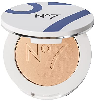 No7 Lift & Luminate Triple Action Powder - Medium - Pressed Makeup Setting Powder for Face - Compact Setting Powder Reduces the Appearance of Fine Lines & Enhances Glow (10g)