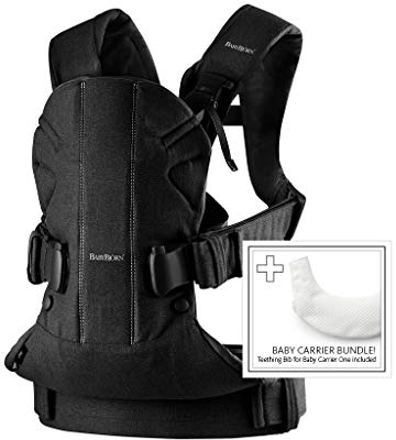 Babybjörn 698001 Babytrage One, Cotton Mix, & Lätzchen weiß, schwarz, 1030 g