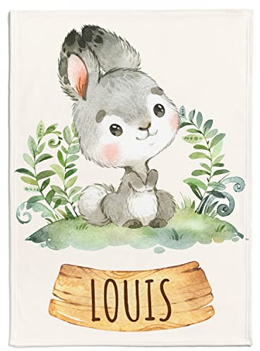 Personalisedog Personalisierte Babydecke mit beliebigem Namen, Hasenmotiv & und Hintergrundauswahl | Kinderdecke personalisierbar mit Wunsch Name | Baby Decke Namensdecke (Kaninchen), 80 x 110 cm