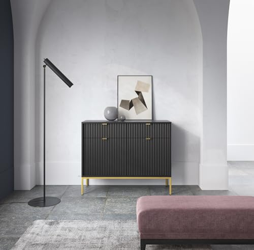 BETTSO - Nova KSZ-104 - Kommode mit Schubladen - 83 cm hoch, 104 breit - 2 Schubladen - Geriffelt - für Wohnzimmer, Flur - 2-türig - Modern, Glamour - Schwarz - mit goldenen Griffen und Beinen