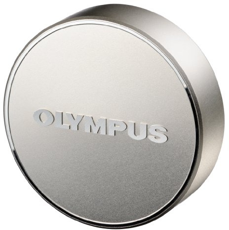 Olympus V325610SW000 LC-61 Objektivdeckel für Olympus MFT-75mm Objektivdeckel | Hochwertiger Metall-Schutzdeckel mit Olympus-Logo – passend für M.Zuiko Digital ED 75 mm f/1.8 Objektiv