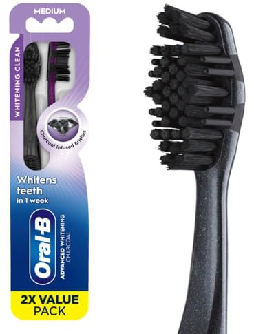 Oral-B Cepillo de dientes 3D de carbón blanco, paquete de 2 cepillos manuales medianos, blanquea los dientes, elimina la placa y las manchas, cepillo de dientes raspador de lengua
