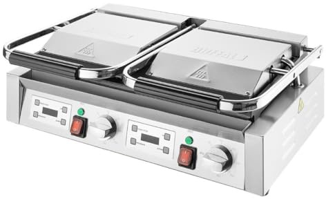 Buffalo Double Contact Grill Ribbed-Flat Plate | Dual temperature dials allow independent control of each cooking zone to maximize efficiency in busy professional venues.