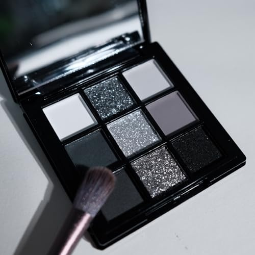 9 Colors Eyeshadow Palette – Reversal Star Smokey Eyeshadow Theme, Matte & Glitter Convenient Portable Travel Eye Makeup Palette for Christmas & Music Festivals (Reversal Star Smokey)
